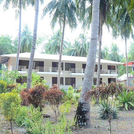 Coconhuts Beach Resort Lakshmanpur Exterior photo