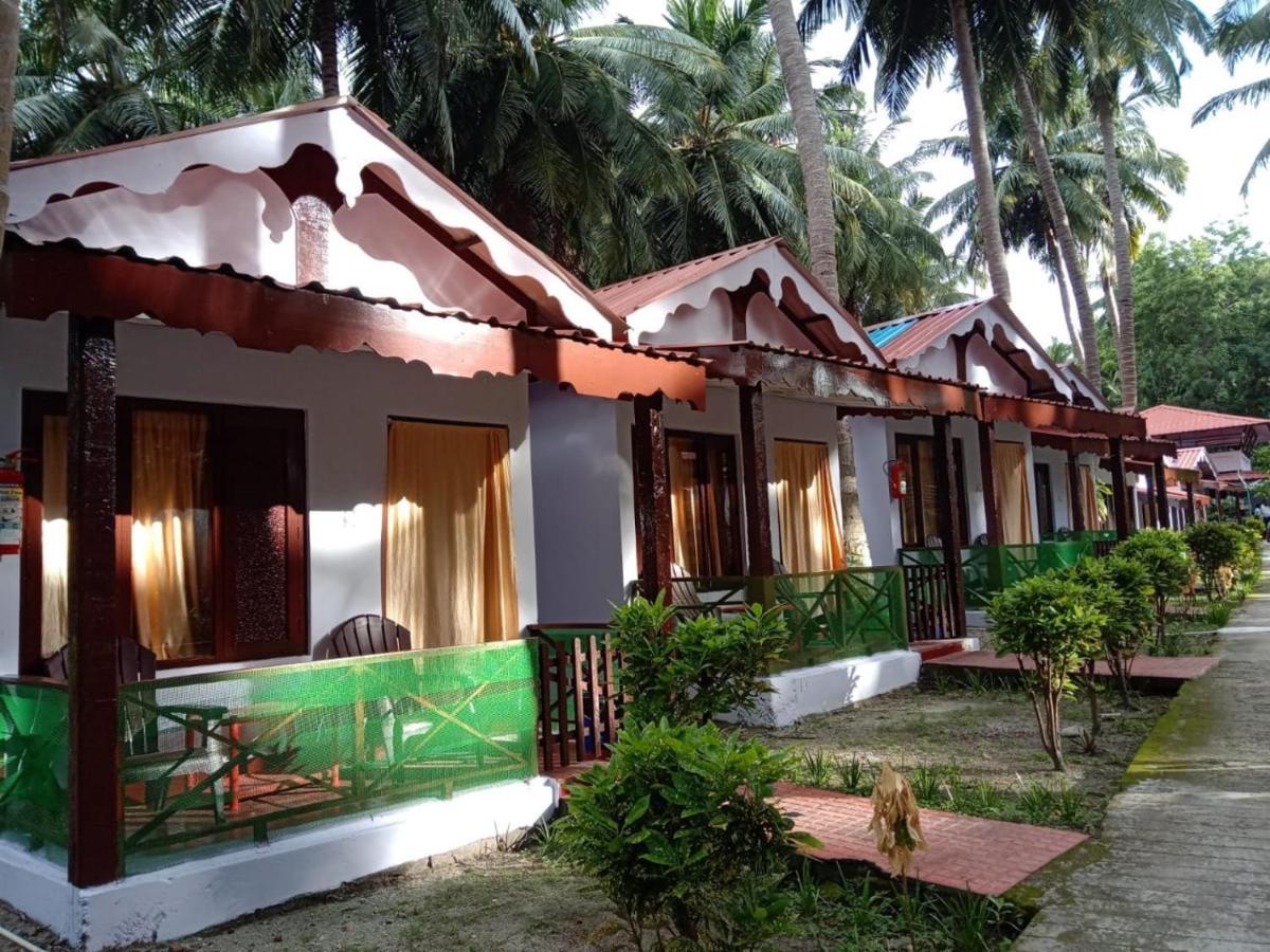 Coconhuts Beach Resort Lakshmanpur Exterior photo