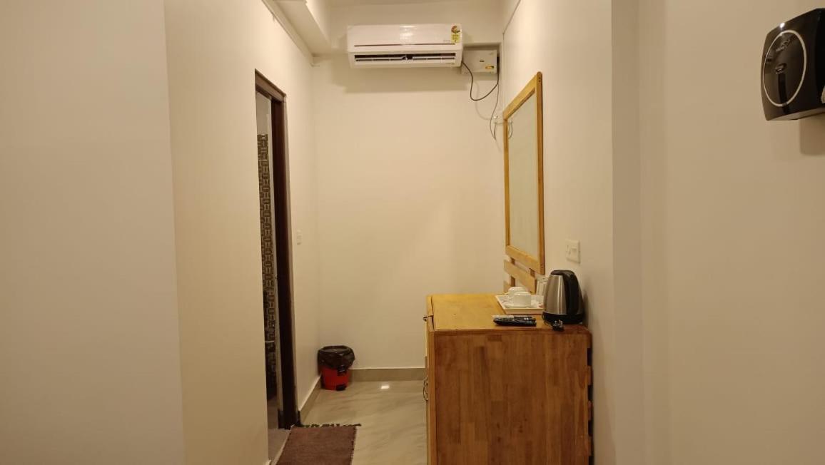 Coconhuts Beach Resort Lakshmanpur Exterior photo